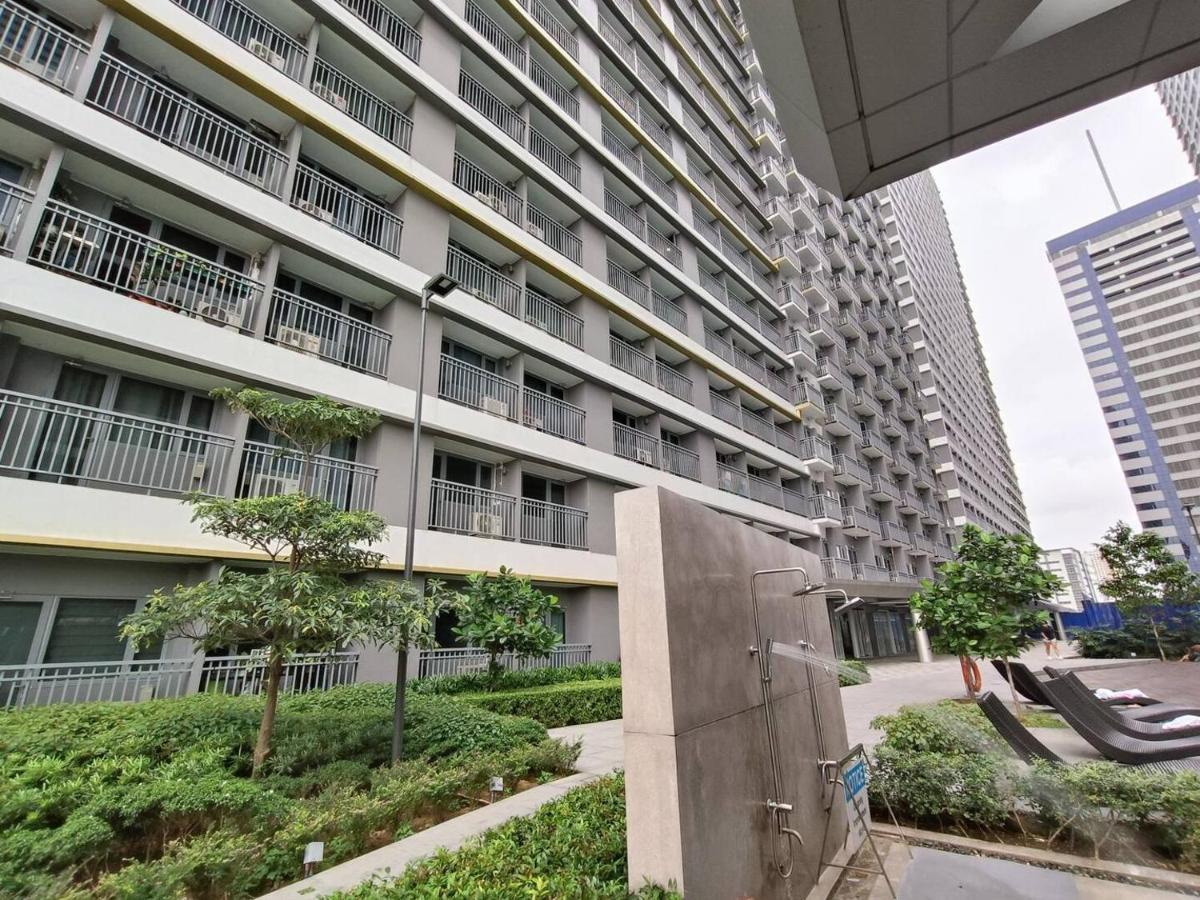 Penthouse Studio At Fame Residence 41St Floor, Shangrila-Megamall Manila Bagian luar foto