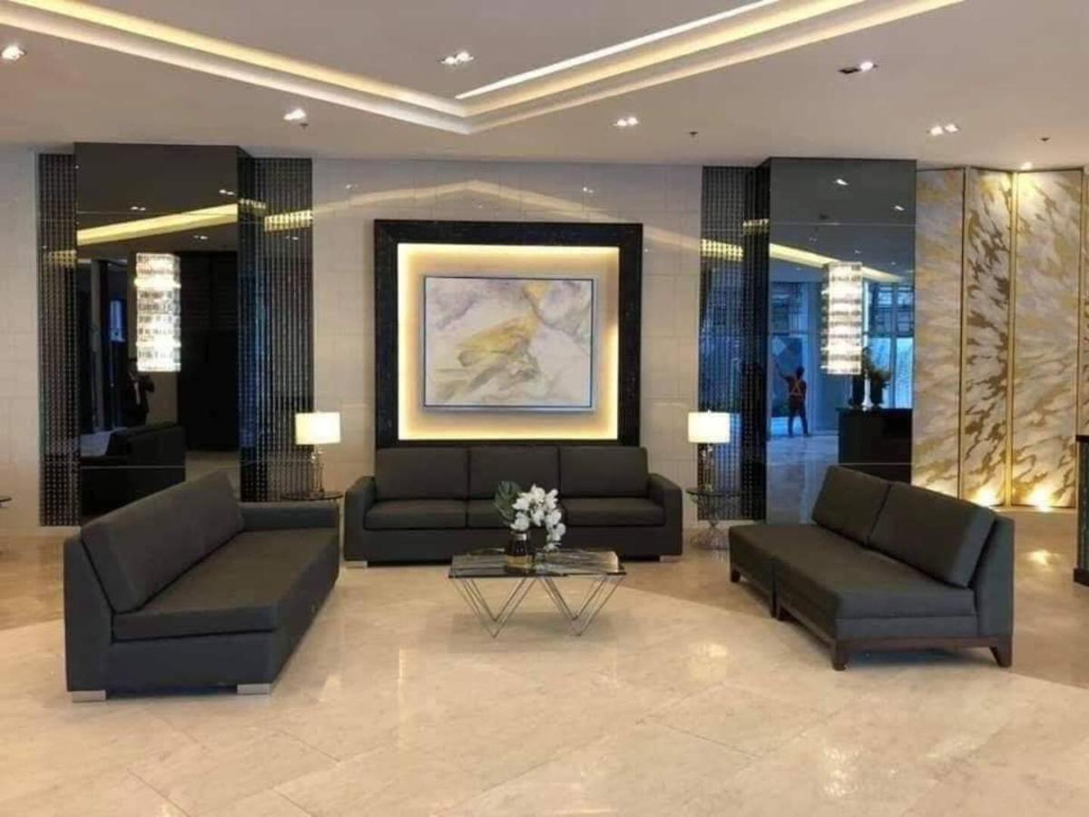Penthouse Studio At Fame Residence 41St Floor, Shangrila-Megamall Manila Bagian luar foto